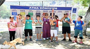 Kuşadası Belediyesi, sıfır atık konusunda vatandaşları bilinçlendiriyor