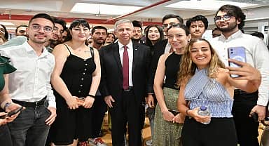 Mansur Yavaş üniversitelilerle bir araya geldi: "Karar verici sizler olun, uygulayıcı biz olalım istiyoruz"