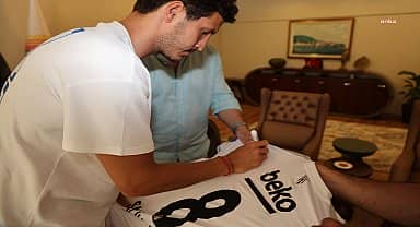 Marmarisli futbolcu Salih Uçan'dan Başkan Oktay'a ziyaret