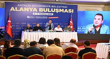 Muhittin Böcek: "Alanya'ya 2 milyar 673 milyon lira yatırım yaptık"