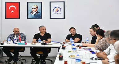 Muratpaşa Belediye Başkanı Uysal: "Siyaset üstü bir yaklaşımla şehrimize fayda sağlayacak birçok çalışmaya öncülük edildi"