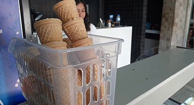 Osmaniyeli Kafe İşletmecisi: "Satışa başladığımız ilk gün elektrik kesintisine maruz kaldık.6 bin liralık zararım var"