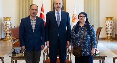 Şehit Öğretmen Şenay Aybüke Yalçın’ın annesi ve babası TBMM Başkanı Numan Kurtulmuş’u ziyaret etti