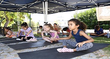SEYAKMER çocukları yoga ile tanıştırdı
