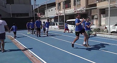 Seyhan Belediyesi'nin 11 tesisinde binlerce çocuk, farklı branşlarda spor eğitimi alıyor