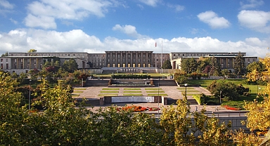 TBMM Genel Kurulu, muhalefetin çağrısıyla vergi artışları ve zamlar gündemiyle olağanüstü toplandı