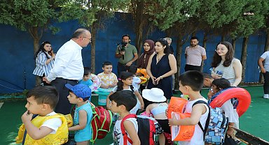 Turgutlu Belediyesi'nden çocuk kültür sanat merkezi öğrencileri için 'İlk Havuzum' projesi
