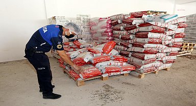 Yenimahalle Belediyesi Zabıtasından depo baskını