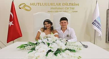 2023'te 415 çift Marmaris Belediyesi Evlendirme Dairesi'nde dünya evine girdi