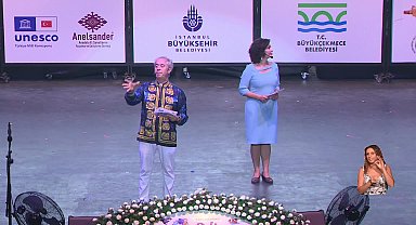 24. Uluslararası Büyükçekmece Kültür ve Sanat Festivali'nde ödül oyuncu Melek Baykal: Sanatçı olma sebebimiz olduğu için büyük Atatürk'e teşekkür ediyorum