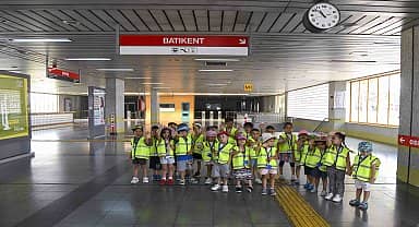 Ankara Metrosu özel konuklarını ağırladı