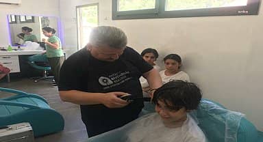 Antalya Büyükşehir Belediyesi'nin Mobil Kuaför Tır'ı yaylalarda