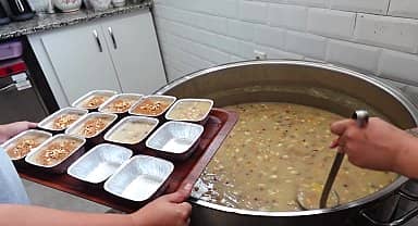 Bayraklı'da aşure bereketi