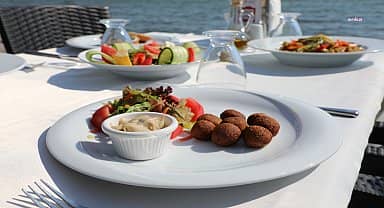 Bayraklı'da Vegan ve Glutensiz ürünlere ilgi