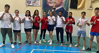 Bayraklılı sporcular, Manisa'dan 7 madalyayla döndü 