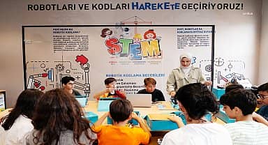 Beylikdüzü'nde çocuklara yönelik 'Robotik Kodlama' eğitimleri başladı