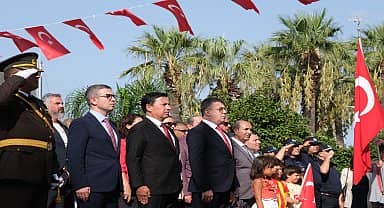 Bodrum meydanlarında Zafer Bayramı coşkusu 