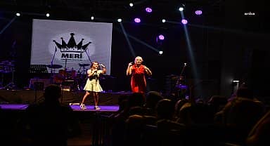 Bozkurt'taki Yenilenebilir Enerji Festivali'nin 2'inci gününde Ece Mumay rüzgarı esti