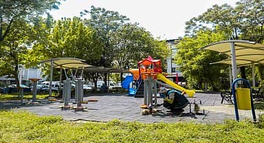 Buca'da tüm parklar yenilendi