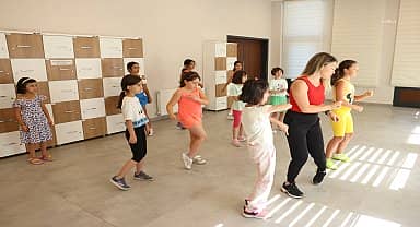 Çankayalı çocuklar tatillerini yaz kursları ile verimli geçiriyor