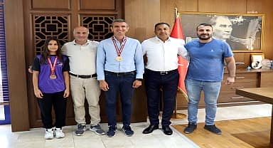 Çerkezköy Belediyesi Sporcularından Belediye Başkanvekili Yılmaz'a ziyaret