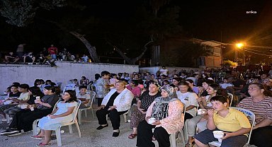 Ceyhan Belediyesi, 'Açık Hava Sinema Gösterimleri'ne devam ediyor