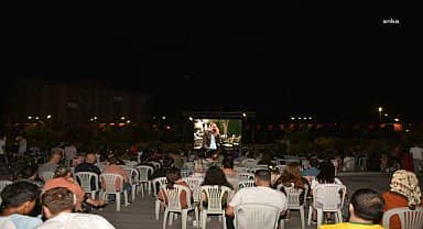 Ceyhan'da açık hava sineması etkinliği