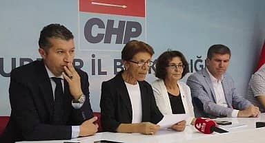 CHP Burdur Kadın Kolları'ndan kadınları hedef alan Burdur Defterdarlığı Gelir Müdür Vekiline Tepki: "Kabul edin ya da etmeyin kadın ve erkek eşittir"
