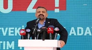 CHP İzmir İl Başkanı Aslanoğlu'ndan grevdeki işçilere çağrı: "AKP iktidarının grevi siyasi malzeme olarak kullanmasına, her fırsatta emeği sömürmeye çalışan siyaset bezirganlarına izin vermeyin.