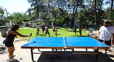 Depremzede Gençler Antalya Büyükşehir'in Gençlik Kampı'nda moral depoluyor