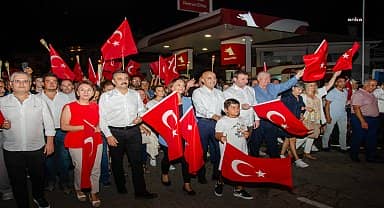 Dikili'de Zafer Bayramı festival coşkusuyla kutlandı