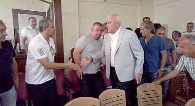 Efeler Belediye Başkanı Mehmet Fatih Atay, amatör spor kulüplerinin başkanları ve yöneticileriyle bir araya geldi