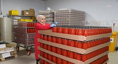 Efelerli kadınların ürettikleri ürünler halkın beğenisine sunuluyor