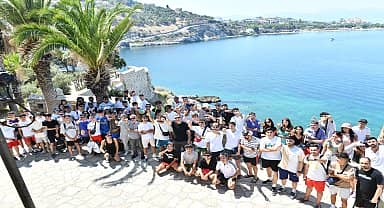 Esenyurt Belediye Başkanı Bozkurt, gençlerle kampta buluştu 