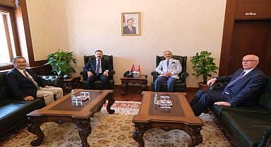Eskişehirli Belediye Başkanlarından yeni Eskişehir Valisi Aksoy'a ziyaret