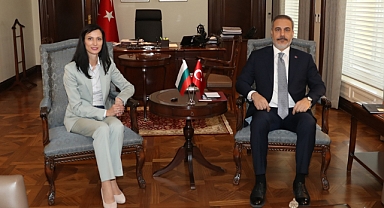 Hakan Fidan: “Türkiye olarak KKTC'yi her alanda sonuna kadar desteklemekteyiz”