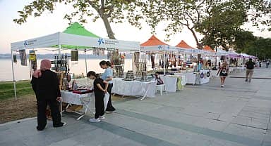 Hünerli Eller'in kadın emeği pazarı, 30 Ağustos'a dek Küçükçekmece Gölü'nde