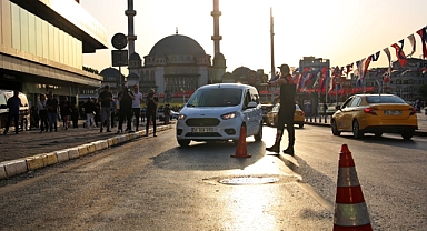 İstanbul’da gerçekleştirilen asayiş ve trafik uygulamalarında 555 kişi yakalandı, 39 bin 359 araca çeşitli suçlardan idari para cezası uygulandı