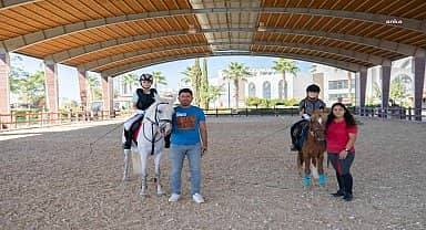 Karşıyaka'da 20 bin çocuk binicilik sporuyla tanıştı