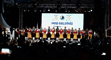 Kartal Belediyesi 2. Uluslararası Halk Oyunları Festivali başladı