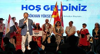Kartal'da, 2. Uluslararası Halk Oyunları Festivali'nde görkemli kapanış