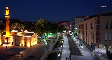 Kırşehir Belediye Başkanı Ekicioğlu, esnafa verdiği sözü yerine getirdi