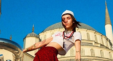 Kocatepe Camii'nde çektikleri görüntüler nedeniyle Bilal Kısa ve Ezgi Cebeci gözaltına alındı