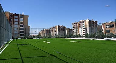 Lüleburgaz Belediyesi, TOKİ bölgesine spor alanı kazandırıyor