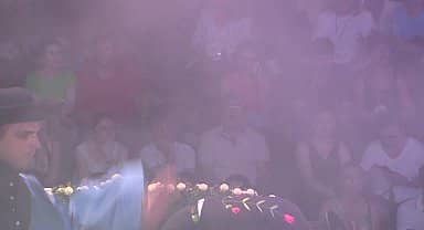 Macar Halk Dansları Grubu'ndan Büyükçekmece'de "İzmir Marşı" performansı