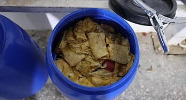 Marmaris Belediyesi, can dostlar için 1,5 ayda 1 ton mama üretti