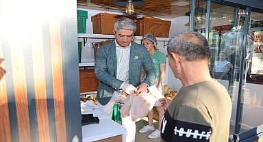 Marmaris'te halk ekmek büfesi açıldı