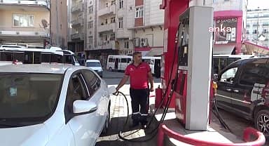 Mazota gelecek olan zam öncesi Iğdır'da, benzin istasyonlarında kuyruk oluştu