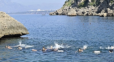 Muratpaşa Belediyesi'nden su cimnastiği