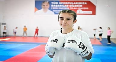 Muratpaşa'dan milli formaya